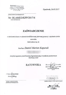 Zaświadczenie o ukończeniu kursu w zakresie kwalifikowanej piewszej pomocy i uzyskania tytułu ratownika